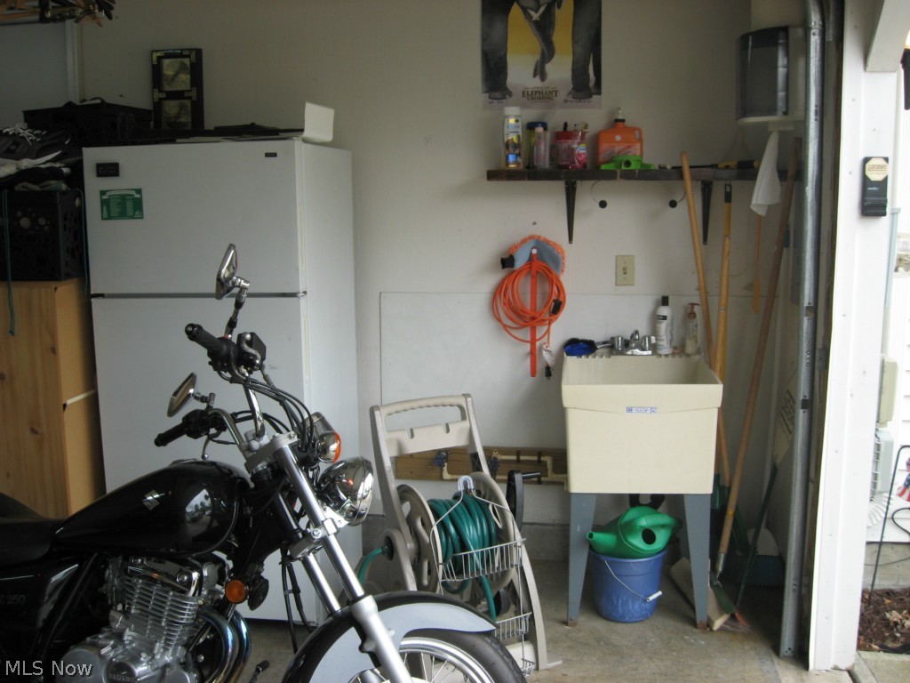 Village Condo/Settlers - Residential