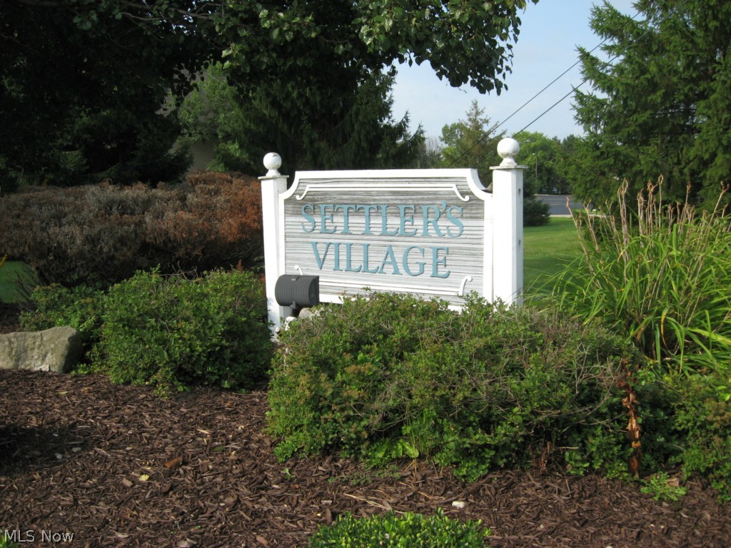 Village Condo/Settlers - Residential