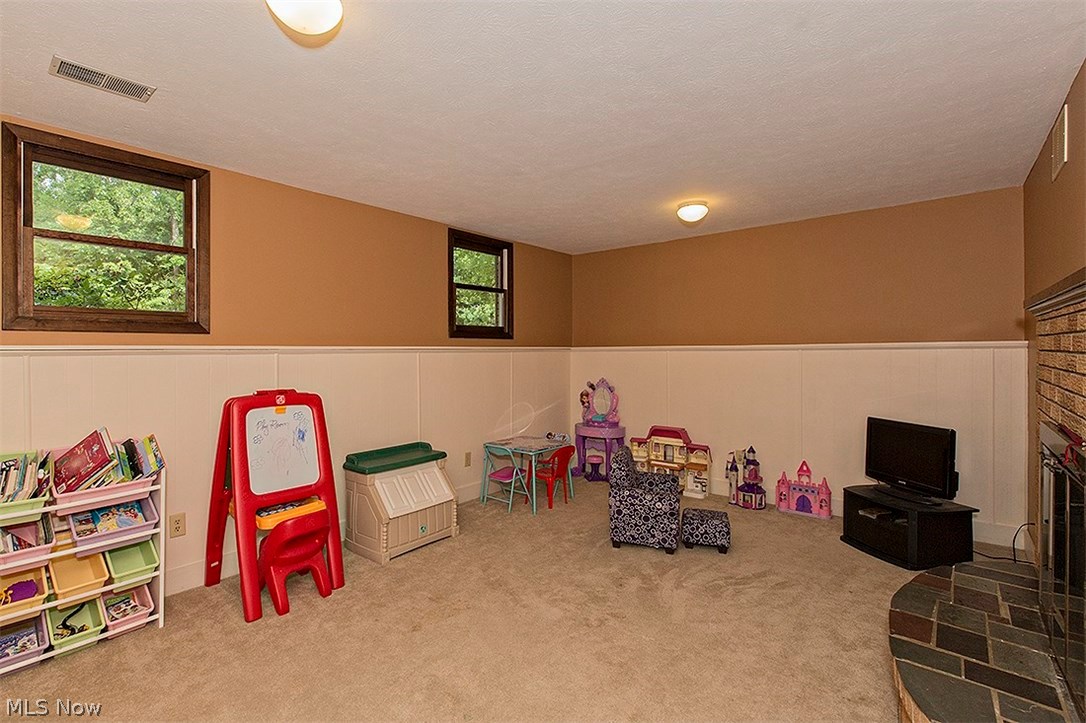 Little Mountain 05 - Residential