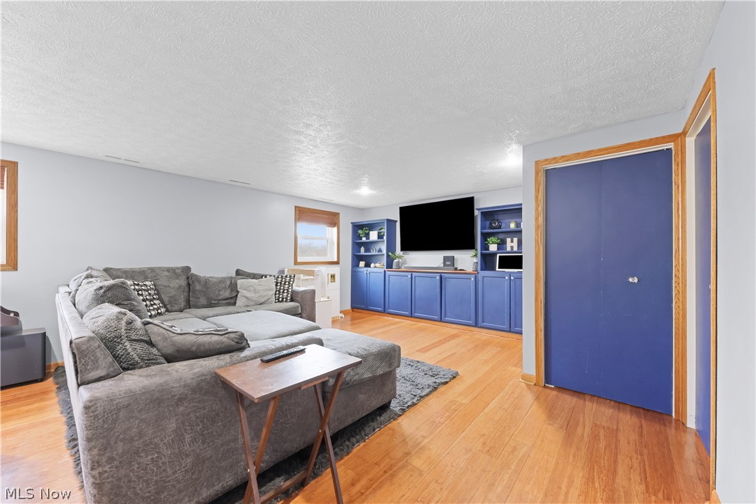 Laurel Ridge - Residential