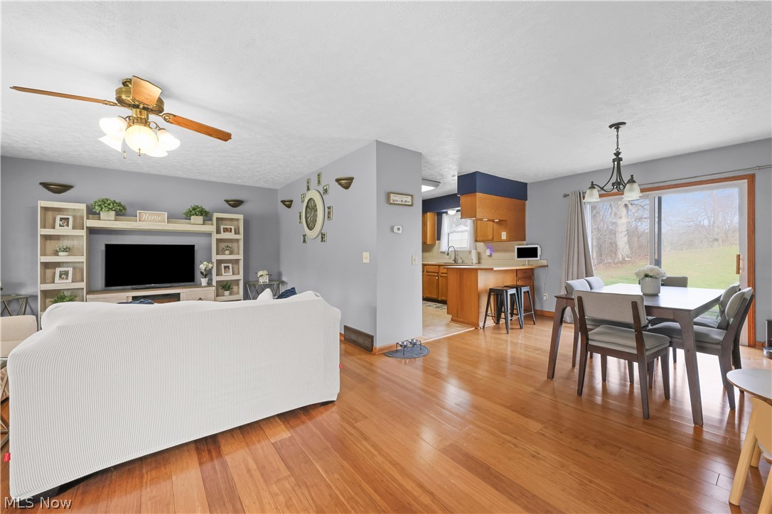 Laurel Ridge - Residential