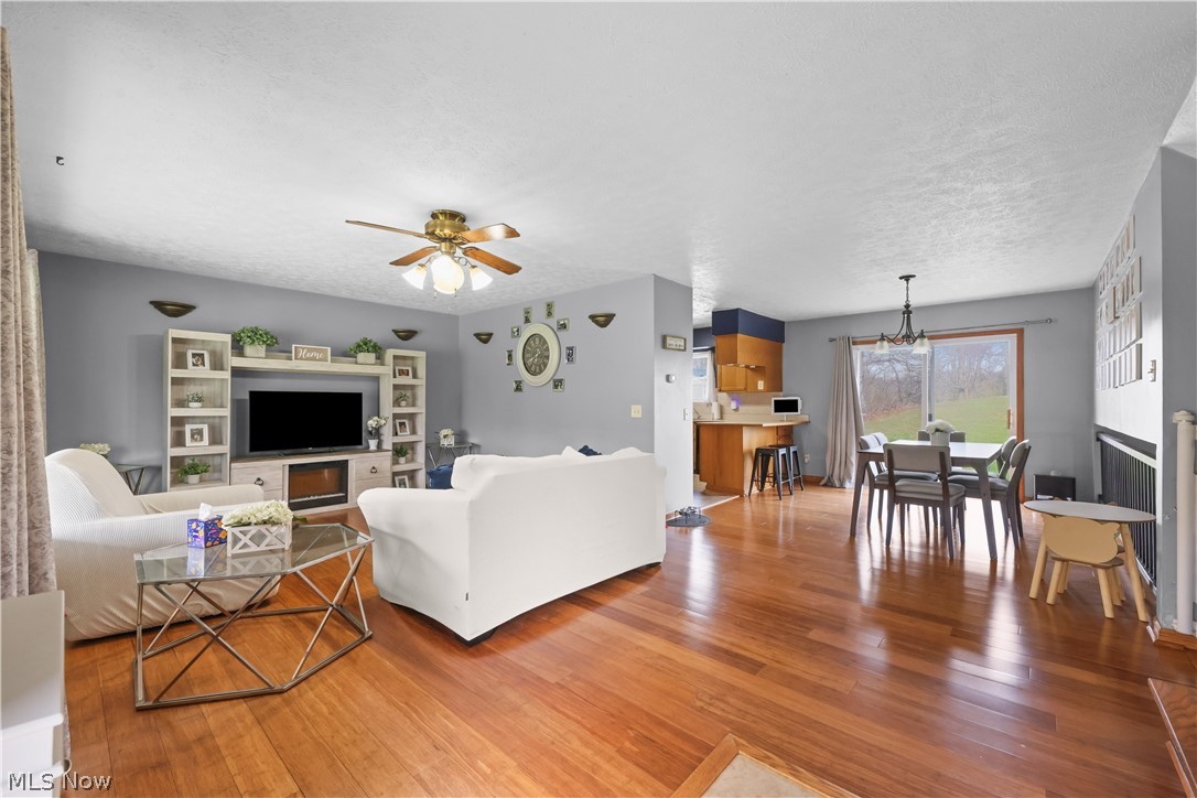 Laurel Ridge - Residential