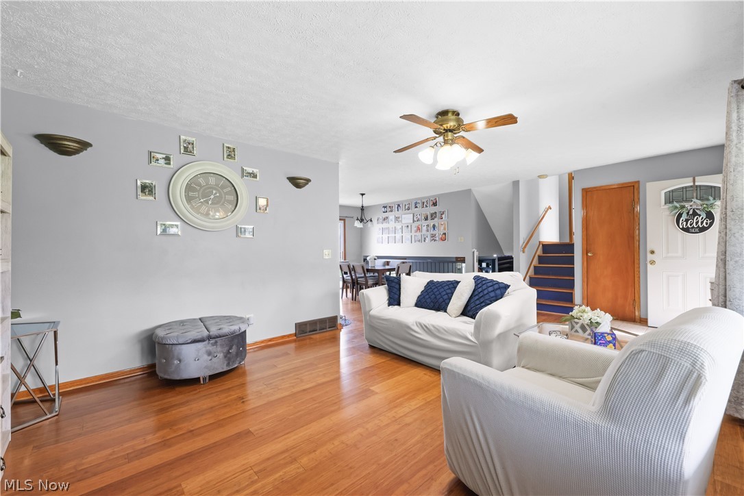 Laurel Ridge - Residential