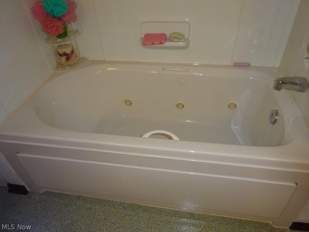 Ashwood Dev Cos Creekwood Sub - Residential