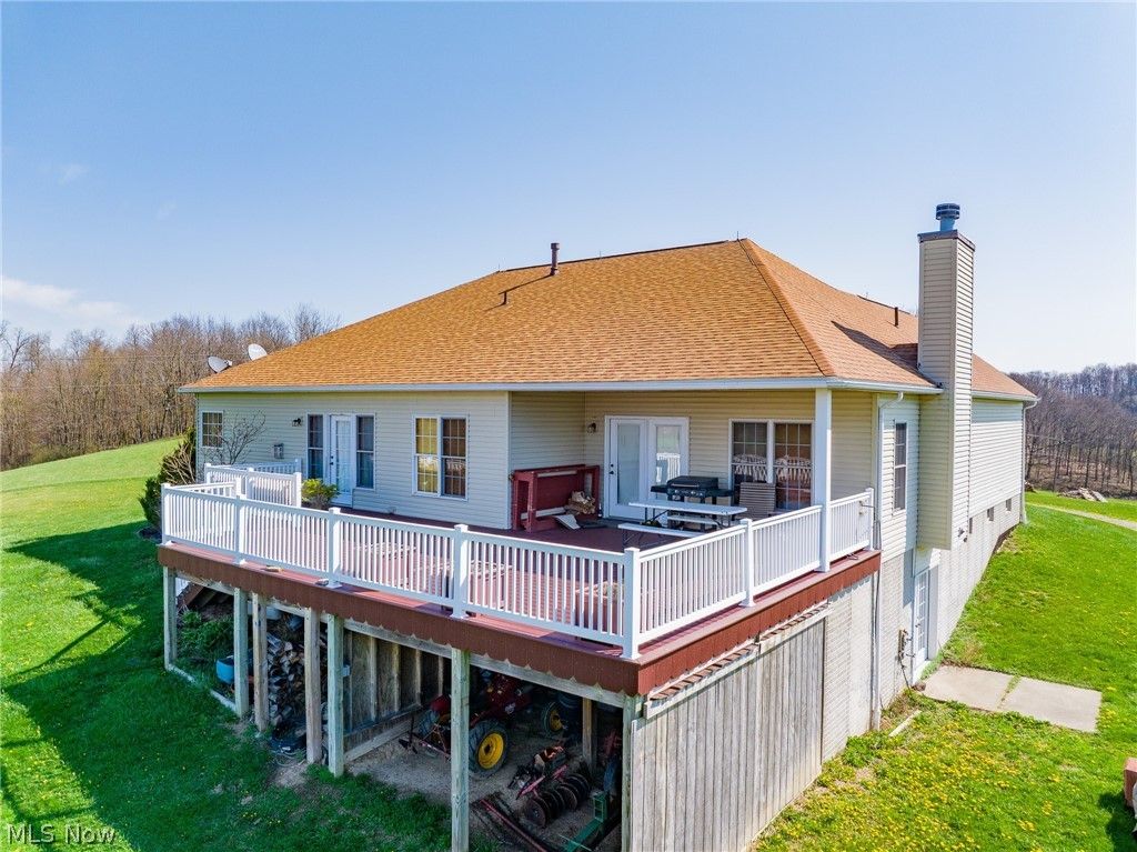 Photo of 3730 Rice Rd RD SW, New Philadelphia, OH 44663 (MLS # 5205557)