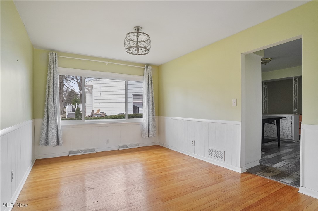 396 Sandhurst Road, Akron, Ohio image 11