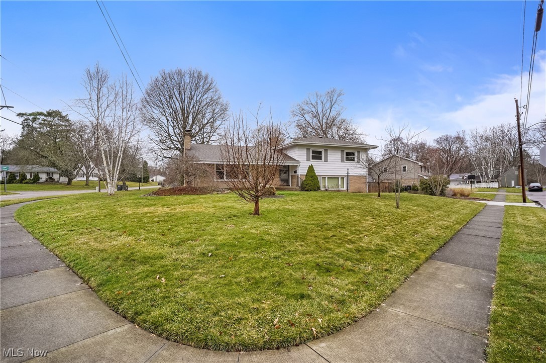 396 Sandhurst Road, Akron, Ohio image 36