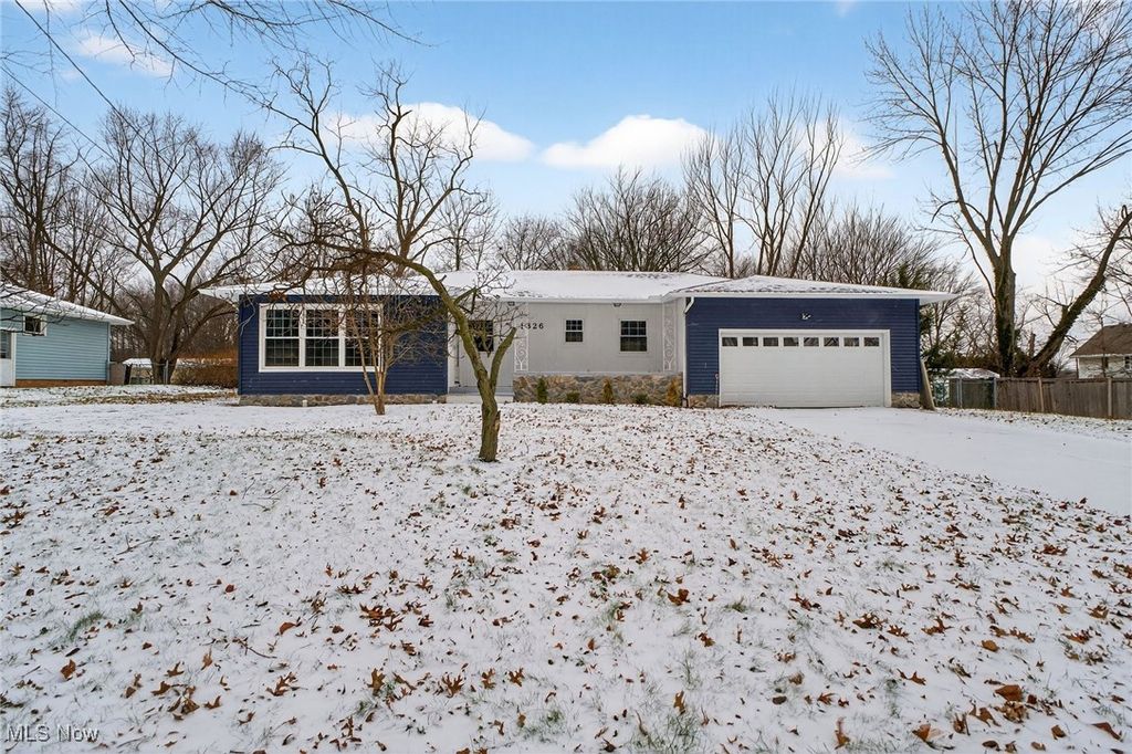 Photo of 1326 Marview Drive, Westlake, OH 44145 (MLS # 5179215)