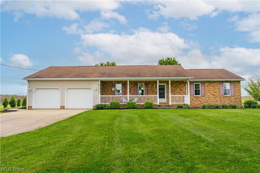 Photo of 9272 Andora Road NE, East Rochester, OH 44625 (MLS # 5205888)
