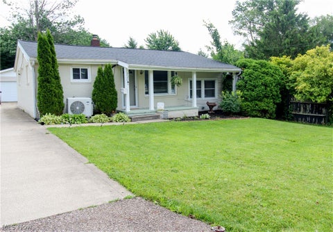 Homes For Sale - 720 Emerson Avenue<br/> North Canton, OH 44720