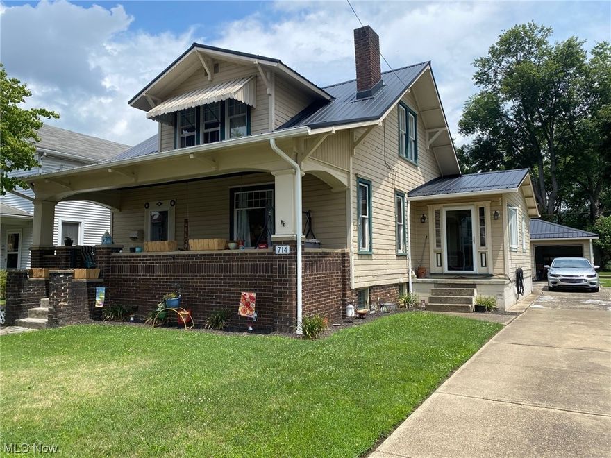 Large very nice home located in the heart of the city close to all amenities.  This home features 4 bedrooms with one on the main floor.   Enjoy the family room in the rear of the house overlooking the back yard.  Spacious extra side lot to the right of the house will give you plenty of room for the littles ones to play.  New metal roof.