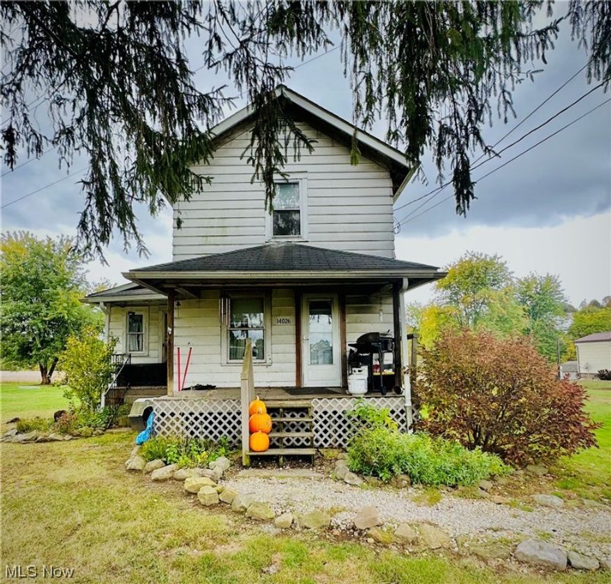 Charming two-bedroom, one-bath home nestled at the end of a serene street, conveniently close to the highway. Ideal for investors seeking a promising project with minimal touch-ups required. Recent upgrades feature a new leech bed, a well pump, and two additional parcels, adding value to this fantastic opportunity. Don't miss out on this potential gem!