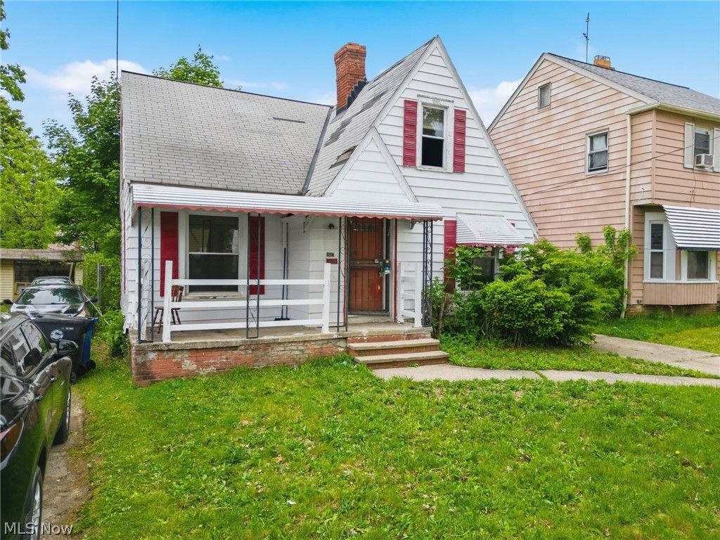 Photo of 16117 Talford Avenue, Cleveland, OH 44128 (MLS # 5212779)