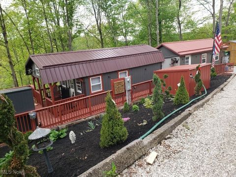 Apartment For Sale - 705 Sparks Ridge Road<br/> Newport, OH 45768