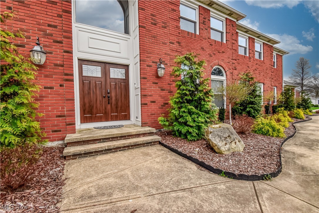 489 Leverett Lane