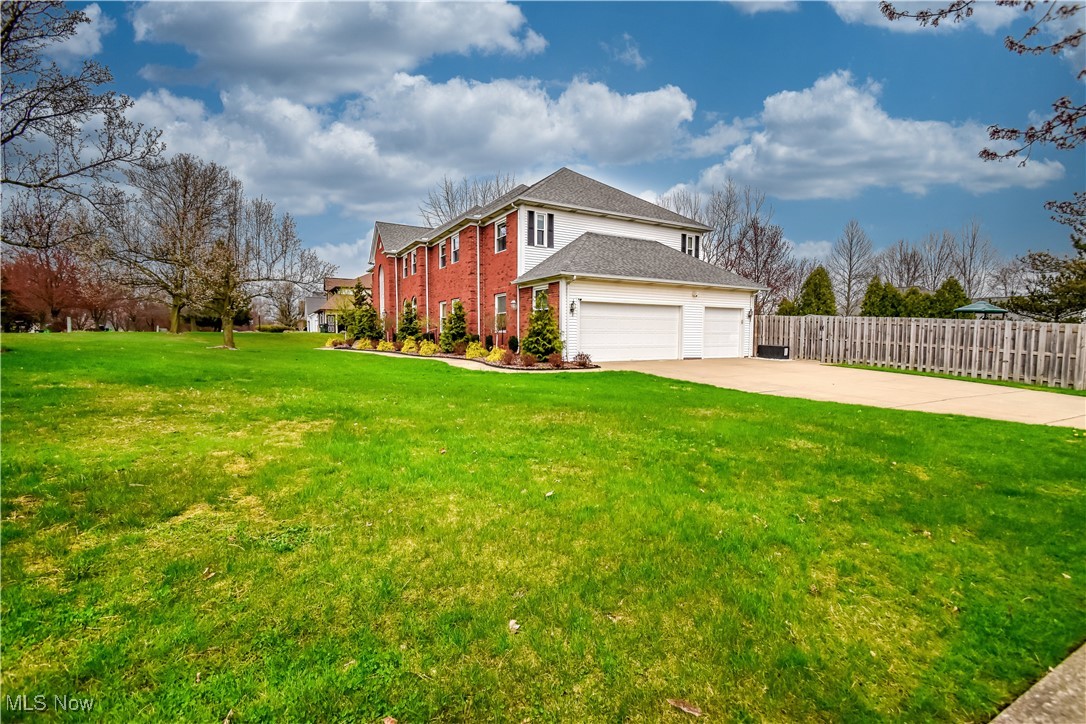 489 Leverett Lane