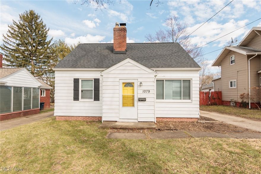 Great opportunity for a move in ready 3 bedroom 2 bathroom cape code in a desirable neighborhood in North Hill. Recent renovations include a newer roof (2020), freshly painted (2025), hot water tank (2024), garage door opener (2024), and lighting throuhgout. Call today for your private showing.