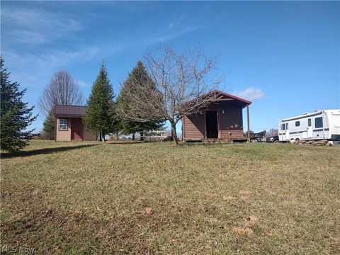 Homes For Sale - 11973 Virtue Road<br/> Kimbolton, OH 43716
