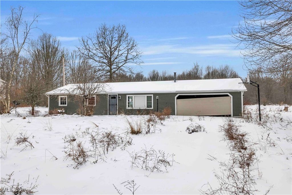 Photo of 5423 Thompson Clark Road, Bristolville, OH 44402 (MLS # 5182706)