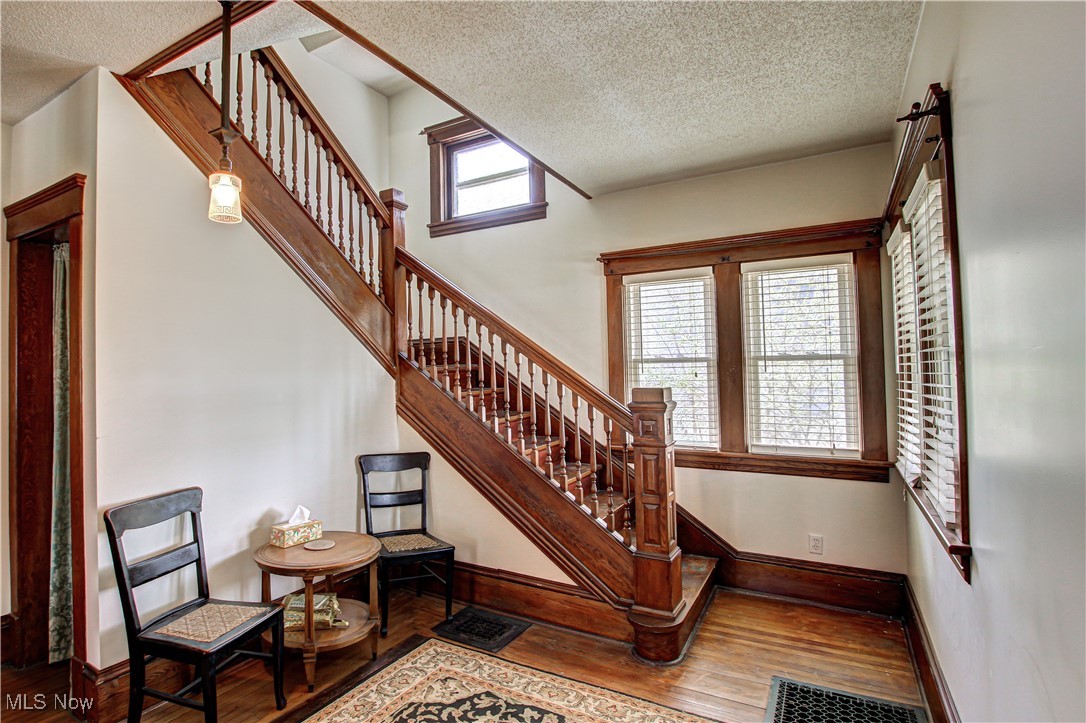 1032 Cleveland Avenue, Amherst, Ohio image 4