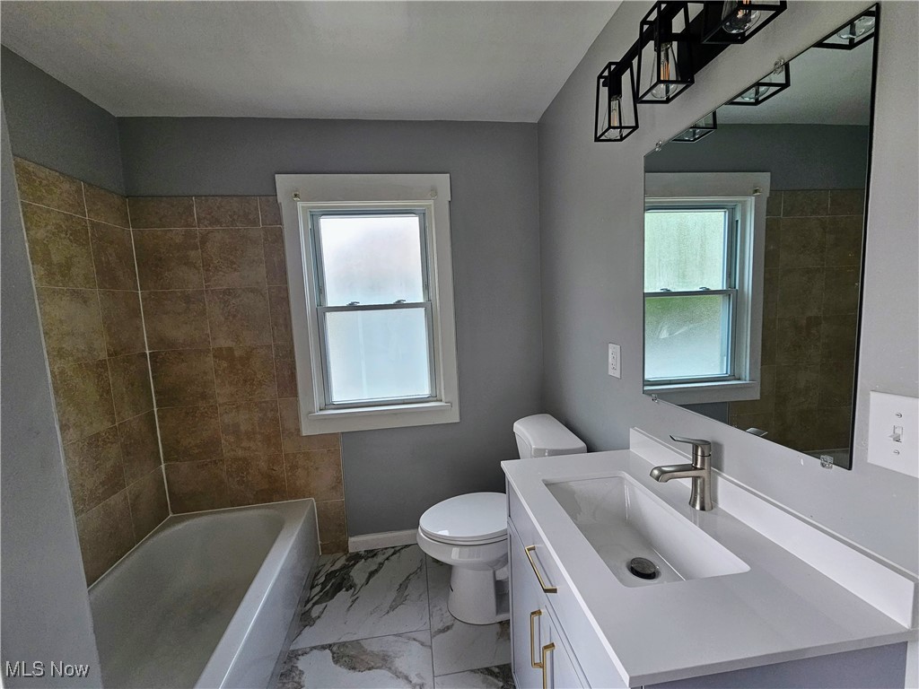 10804 Langton Avenue, Garfield Heights, Ohio image 27