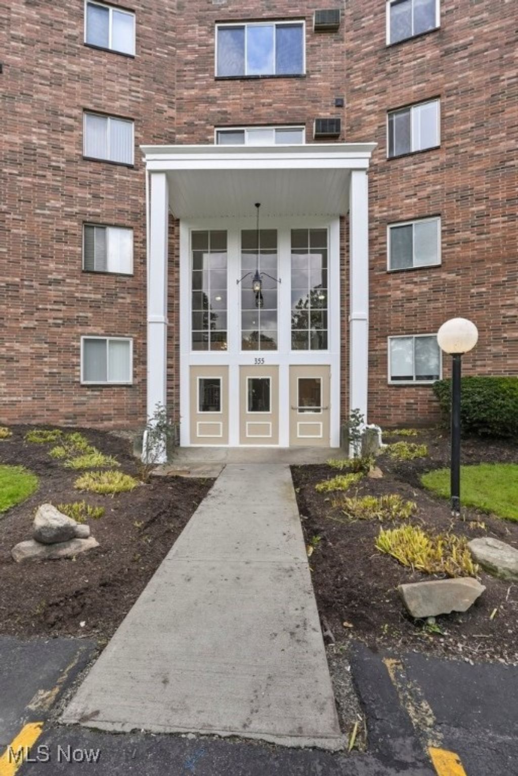 Photo of 355 Solon Road #212, Chagrin Falls, OH 44022 (MLS # 5165191)
