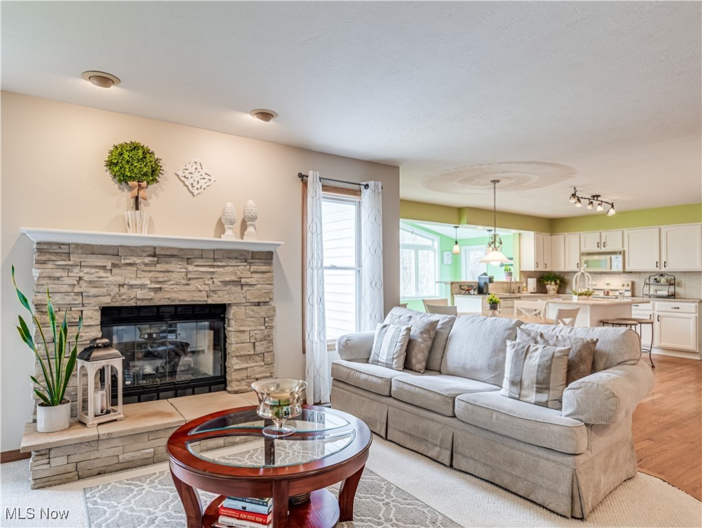 1055 Amy Trail, Tallmadge, Ohio image 2