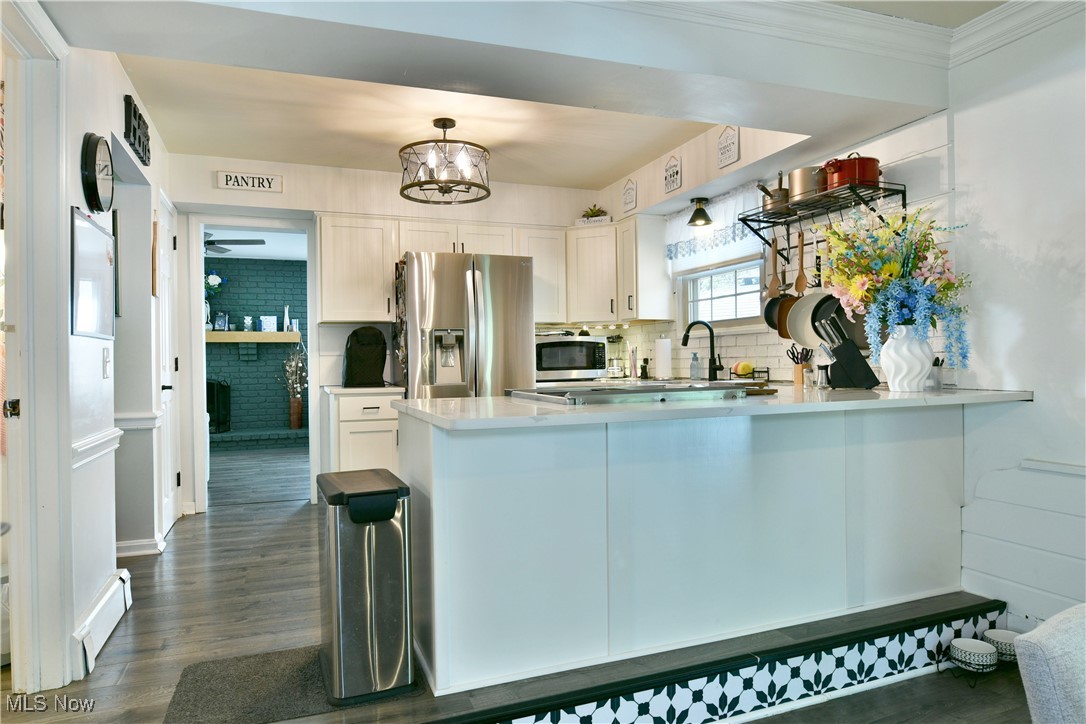 8676 Squirrel Hill Drive, Warren, Ohio image 18
