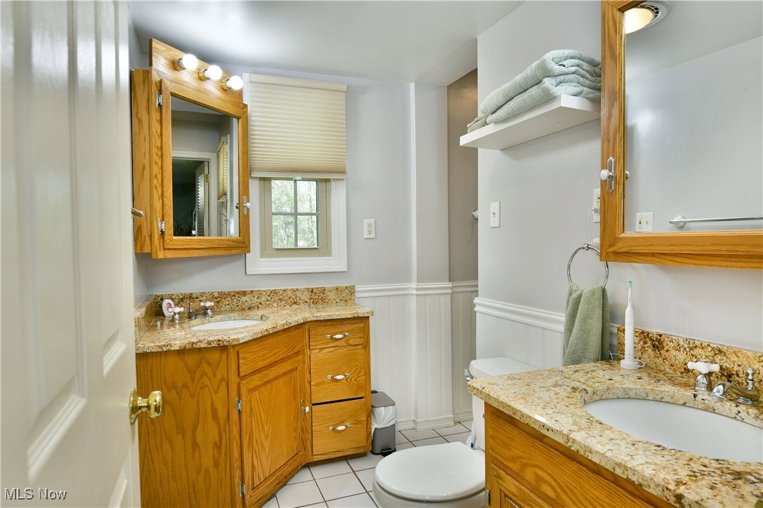 8676 Squirrel Hill Drive, Warren, Ohio image 30