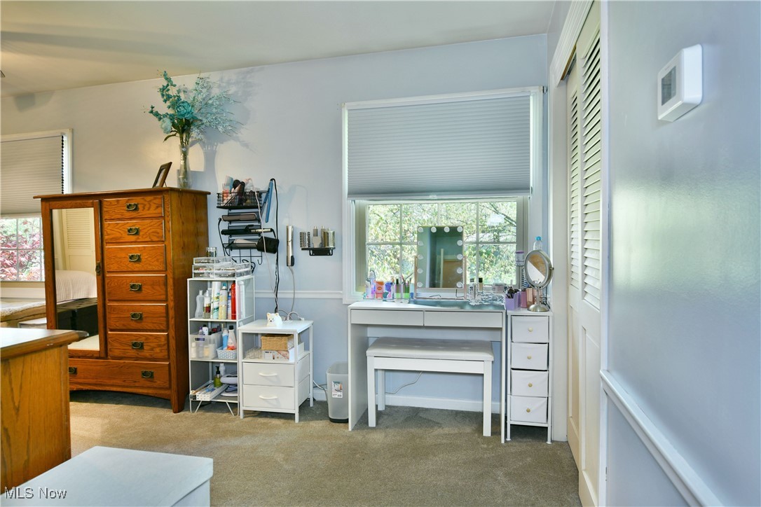 8676 Squirrel Hill Drive, Warren, Ohio image 32