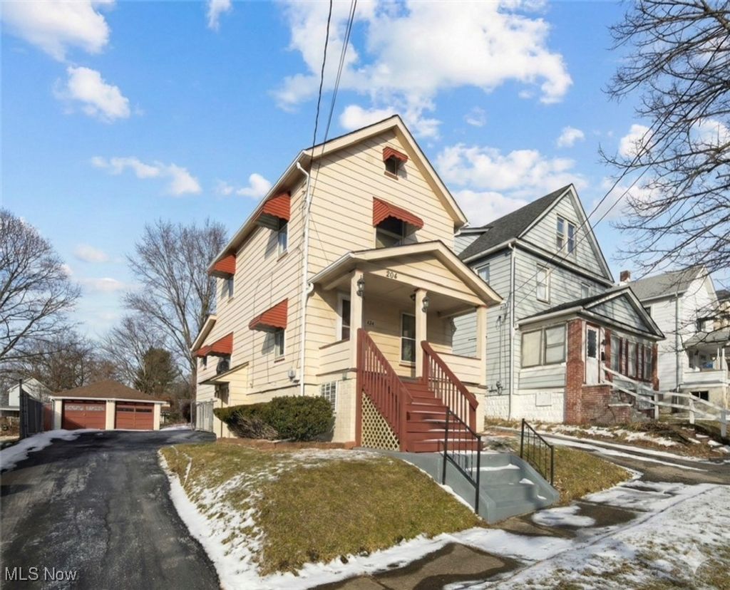 Photo of 204 Tremble Avenue, Campbell, OH 44405 (MLS # 5184523)