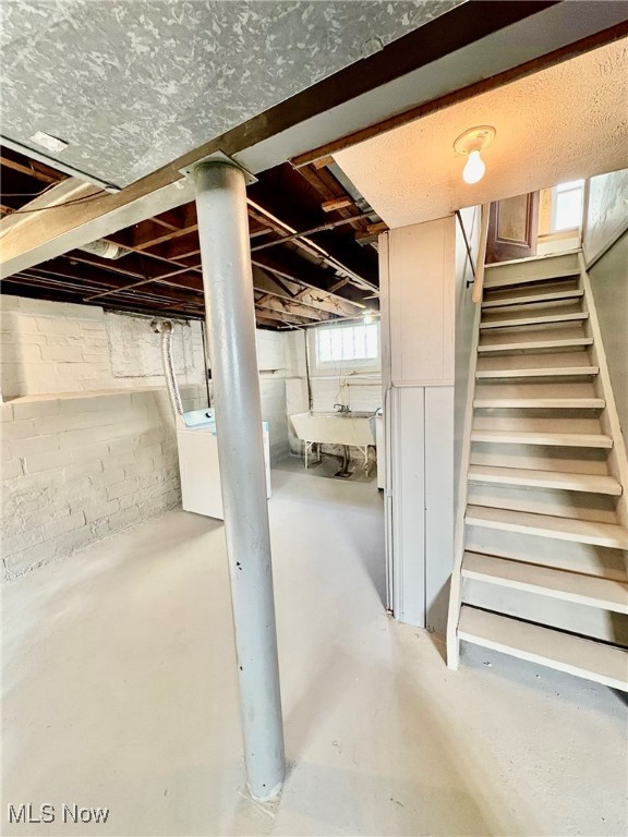 North Euclid Villas - Residential