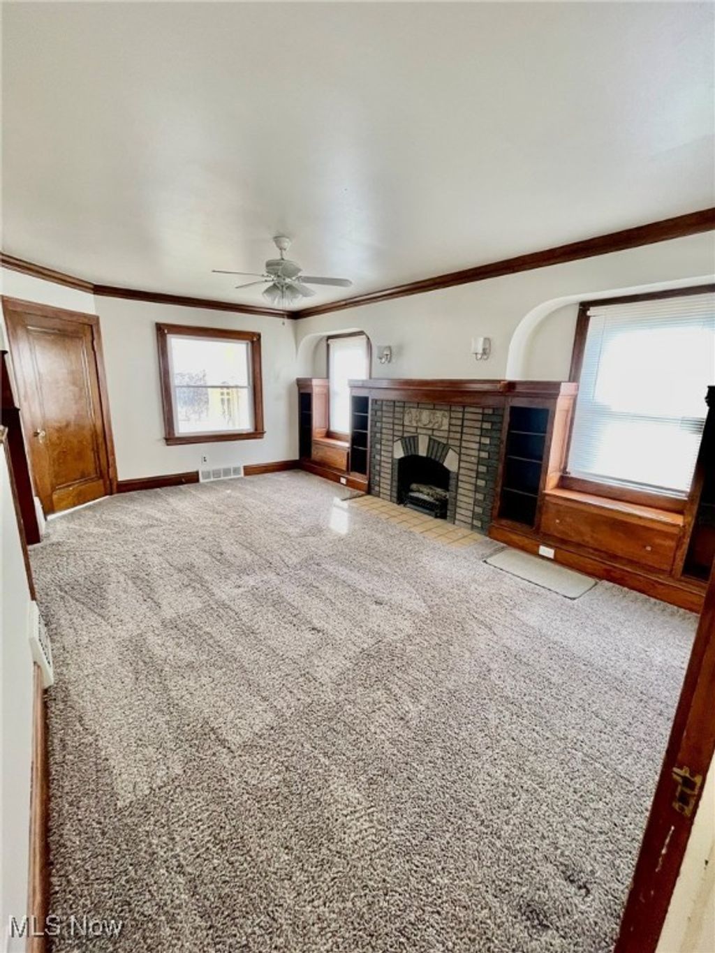 Photo of 19031 Locherie Avenue, Euclid, OH 44119 (MLS # 5183474)