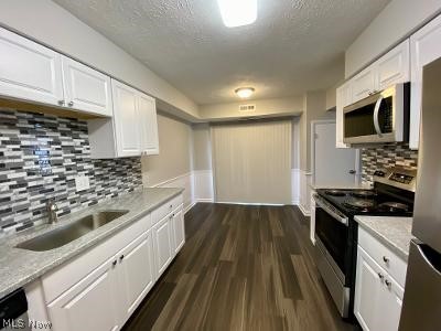 Kings Court Condo - Residential