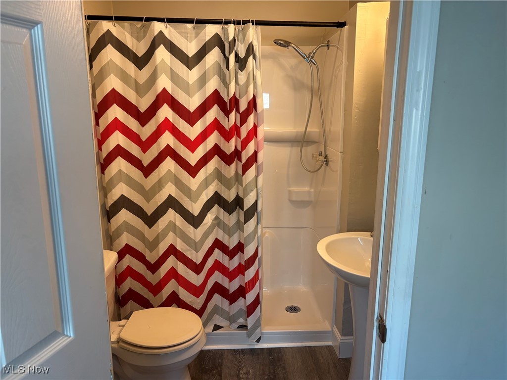 Elletson Adn - Residential