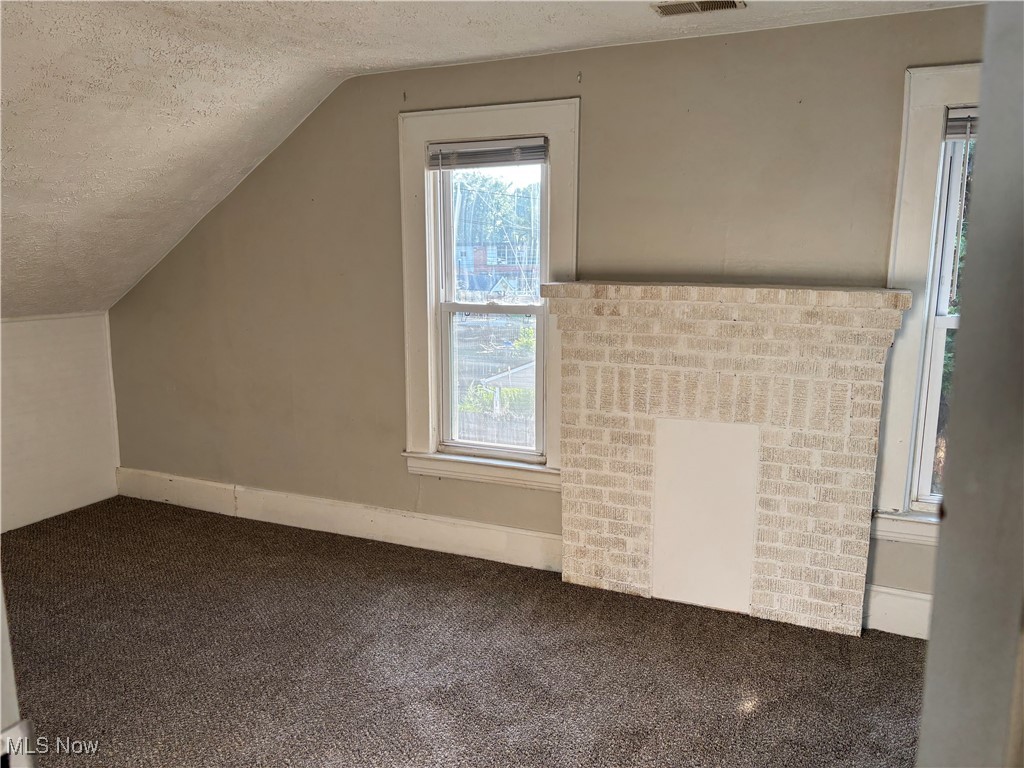 Elletson Adn - Residential