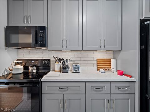 Tiny photo for 760 Trotter Lane, Berea, OH 44017 (MLS # 5203060)