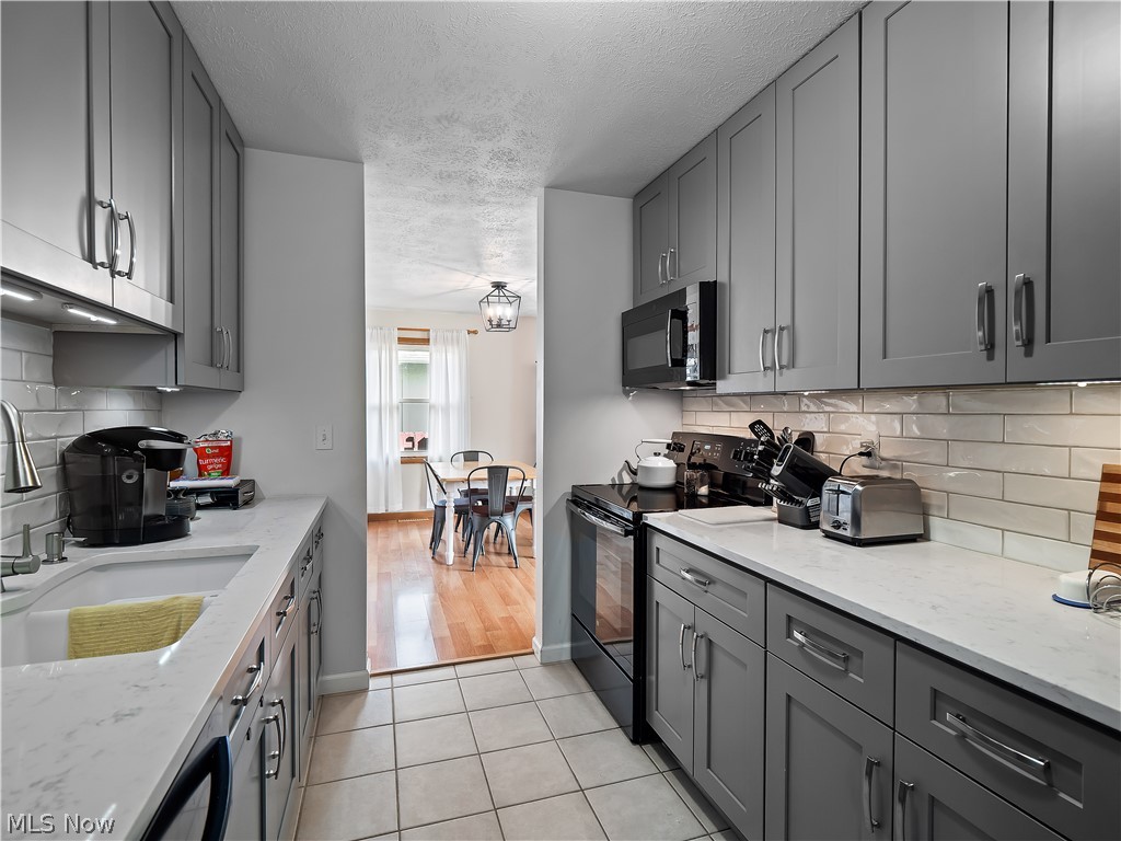 Blue Grass - Residential