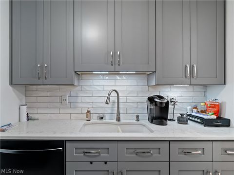 Tiny photo for 760 Trotter Lane, Berea, OH 44017 (MLS # 5203060)