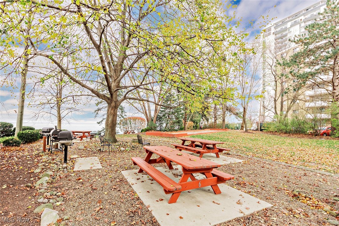 Bonneville Tower Condo - Residential