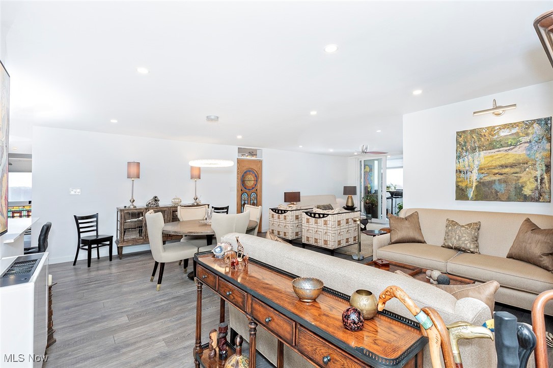 Bonneville Tower Condo - Residential