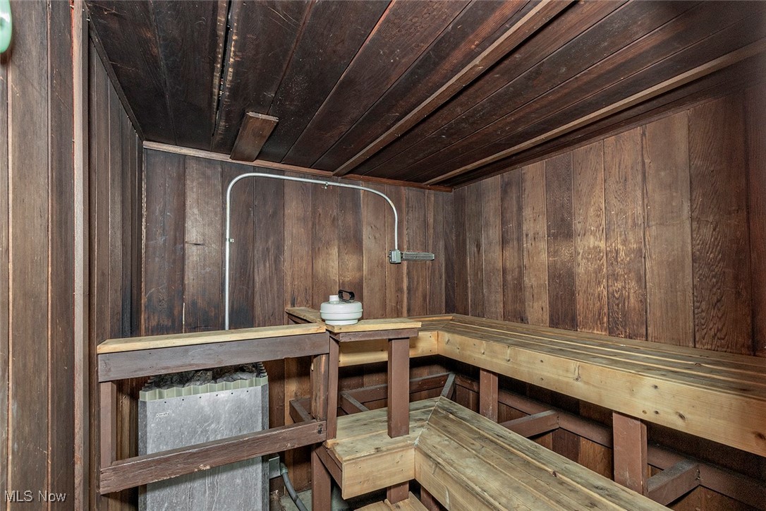 Bonneville Tower Condo - Residential