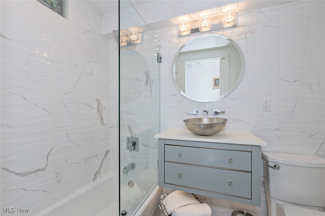 Bonneville Tower Condo - Residential