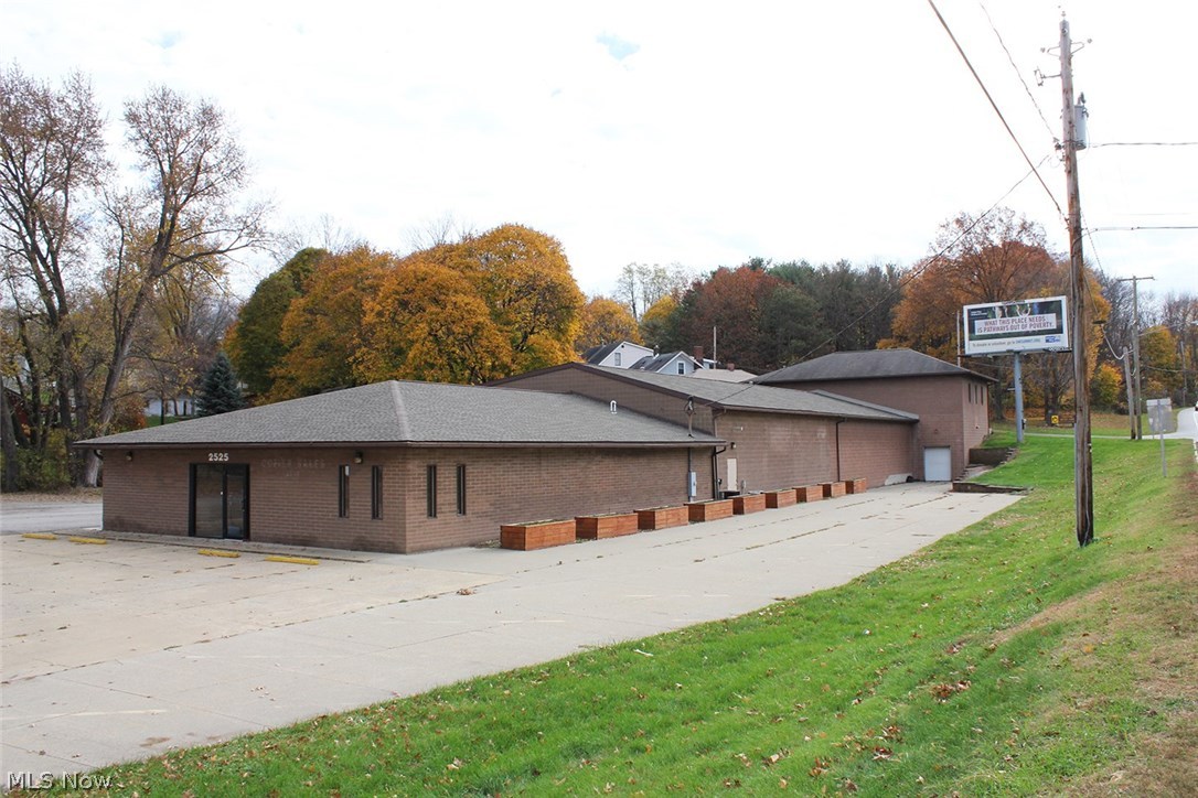 Tuscarawas Park - Commercial Sale