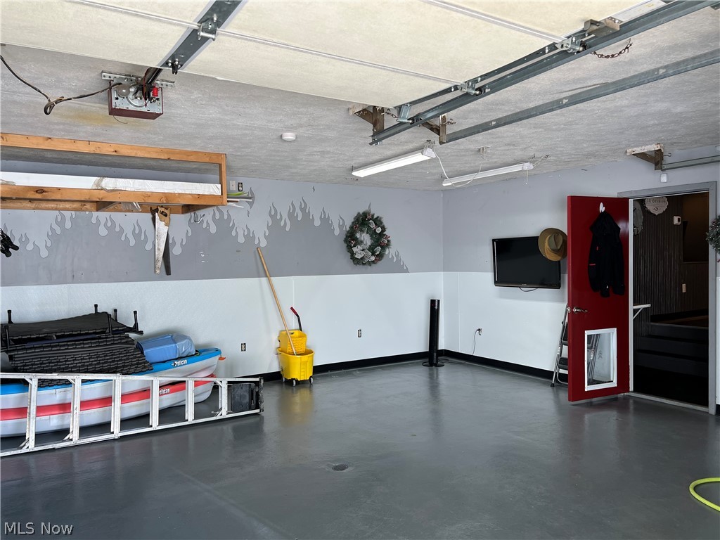 Connecticut Western Reserve - Residential