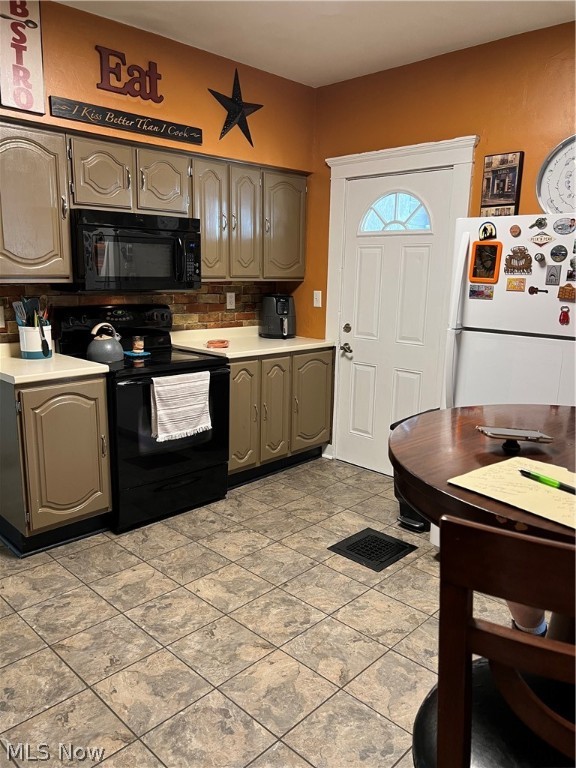 Connecticut Western Reserve - Residential