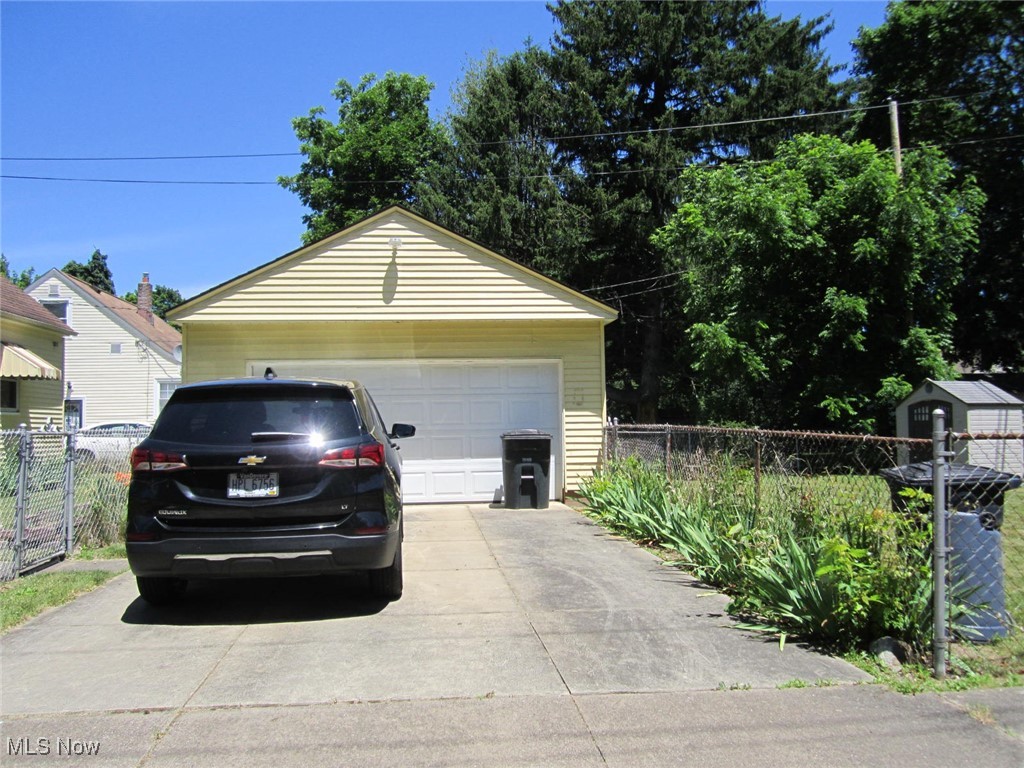 Young L A - Residential