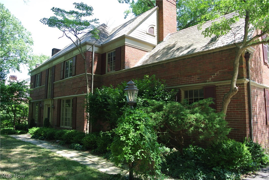 Merriman Heights - Residential Lease