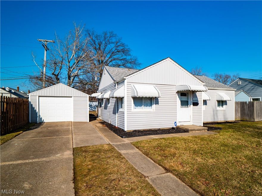 Amazing value for this beautifully remodeled home! You'll love the kitchen with soft-close cabinets, granite countertops, stainless steel appliances, and a seller credit for a new refrigerator. Enjoy new high-quality hard floors throughout and new carpet in the bedrooms. The layout offers 3 bedrooms and 1 bath on the same level. Outside, there's a nice-sized backyard with a full fence.