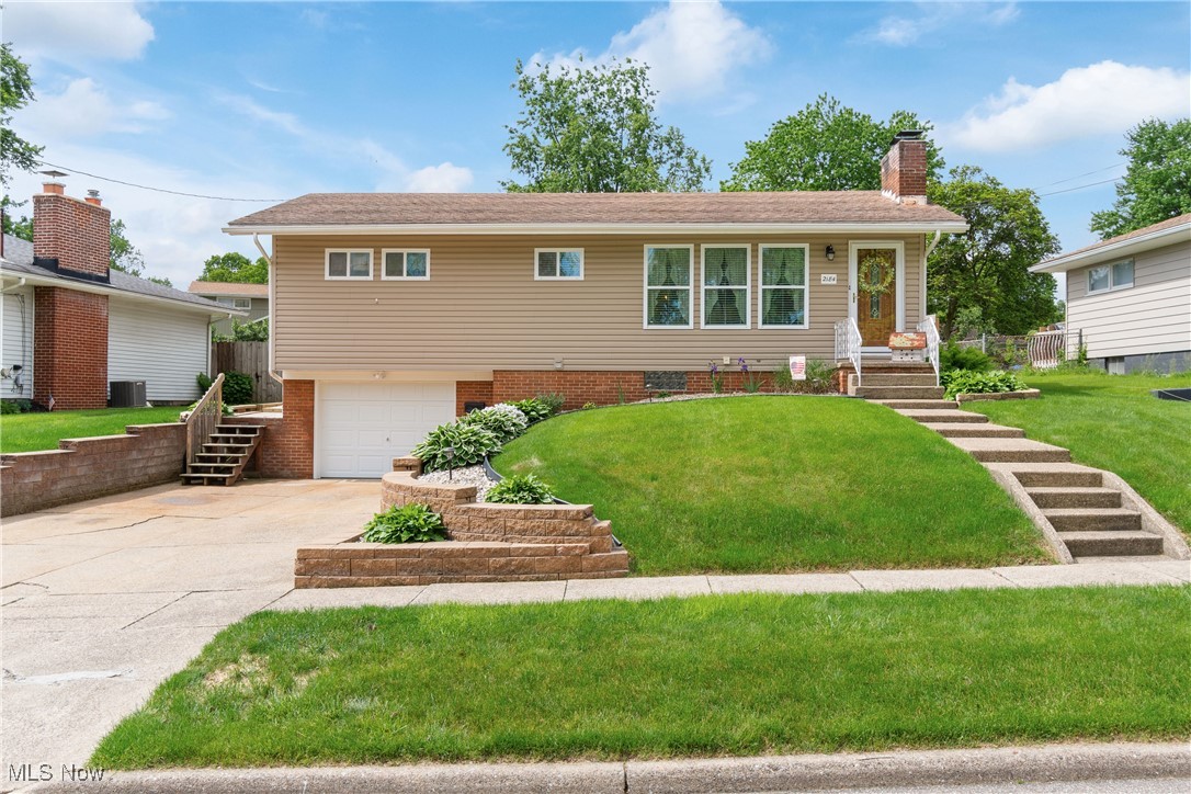 2184 Lynn Drive, Akron, Ohio image 1